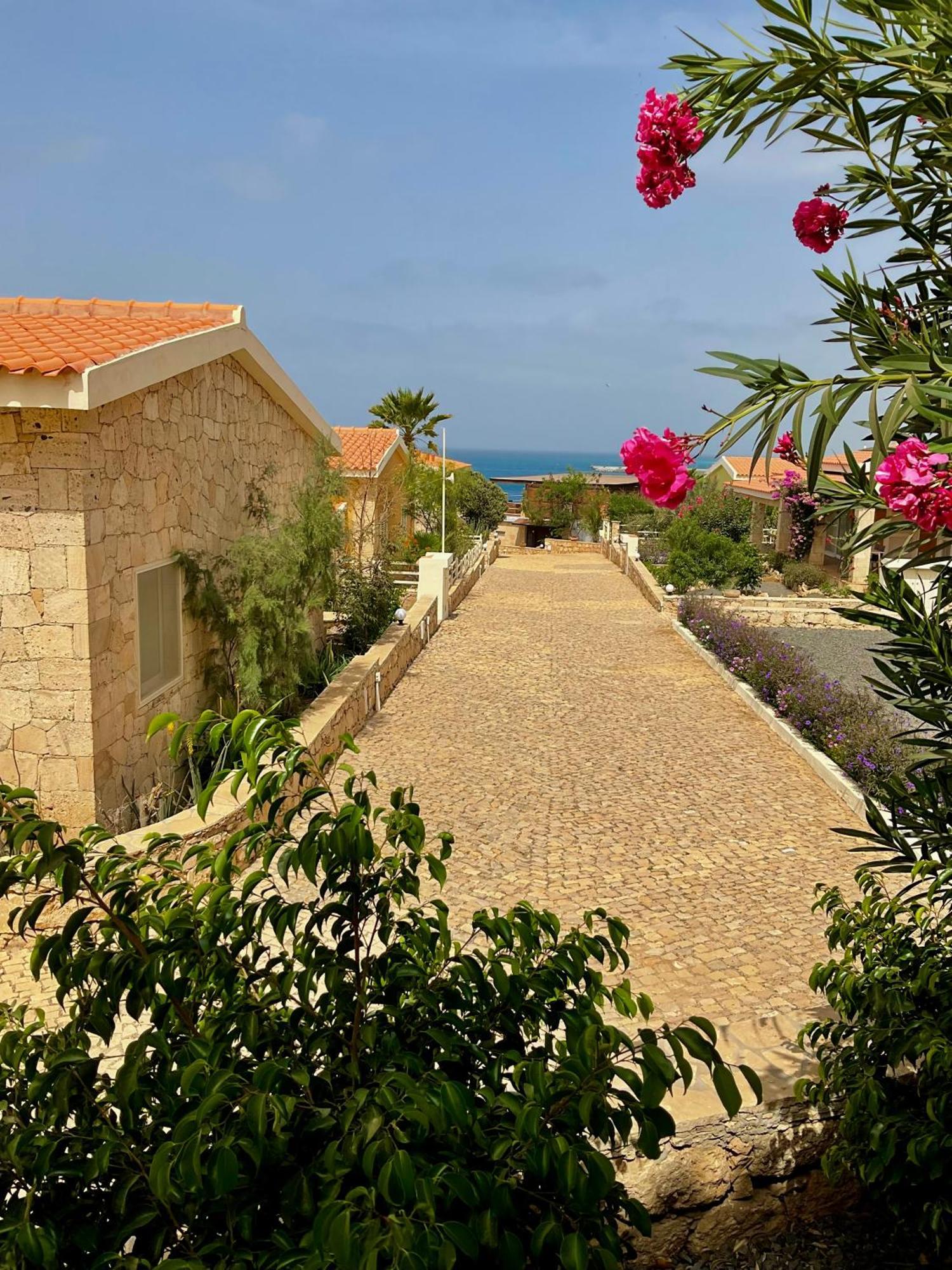 Estudio Dos Personas-stella Maris Calheta
